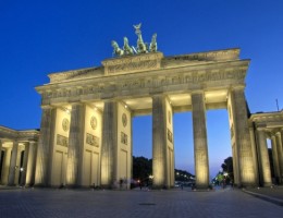 AMSTERDAM, ALEMANIA Y PRAGA