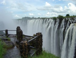 DESCUBRIENDO SUDAFRICA (PILANESBERG) Y CATARATAS VICTORIA (ZAMBIA) CON CHOBE